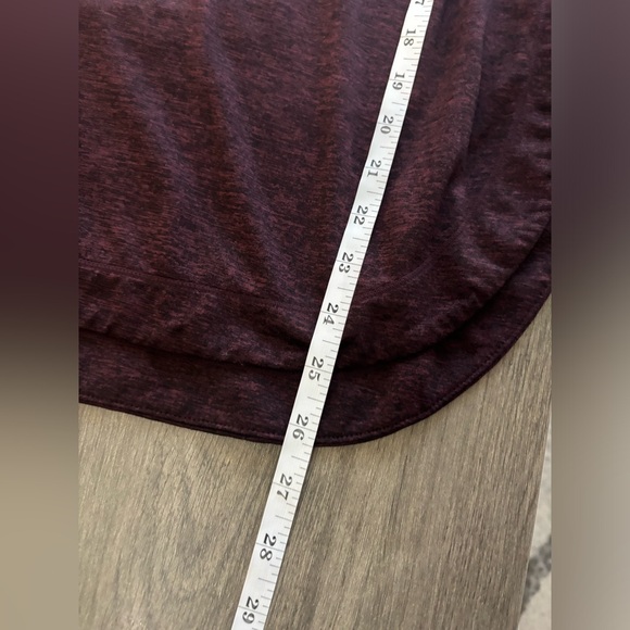 Athleta Pullover Hoodie Burgundy Womens Small Thumb Holes No Drawstring Athletic - Picture 14 of 14